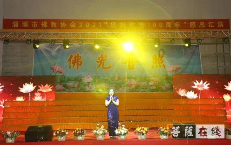 全球最年轻富婆自爆产近照!一手抱娃超温馨,跟男友感情扑朔迷离